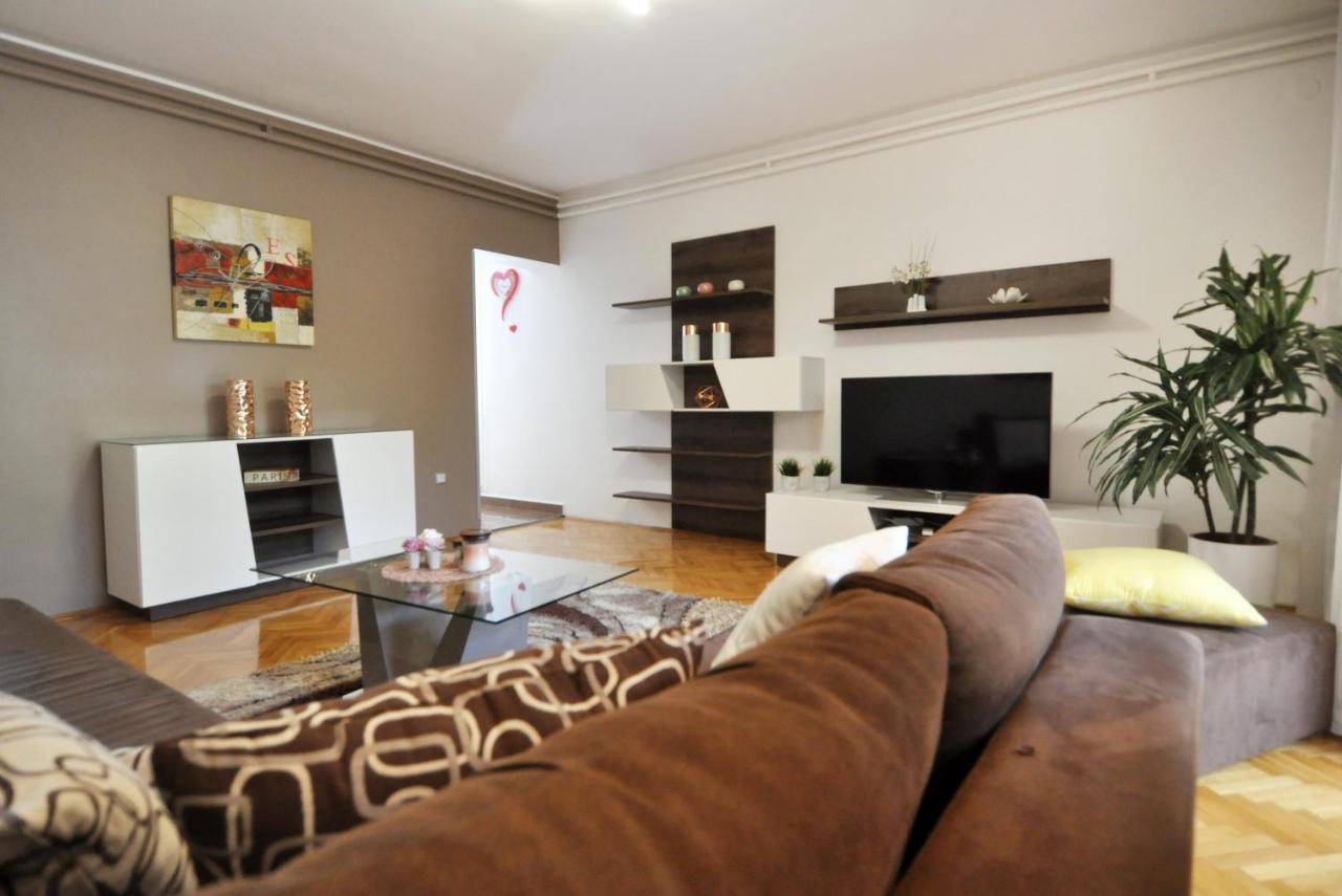 Apartman Lory Pula Exterior photo
