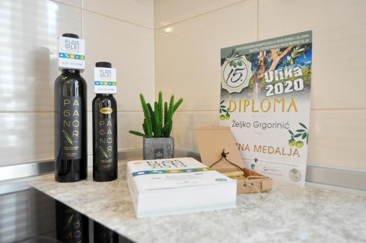 Apartman Lory Pula Exterior photo