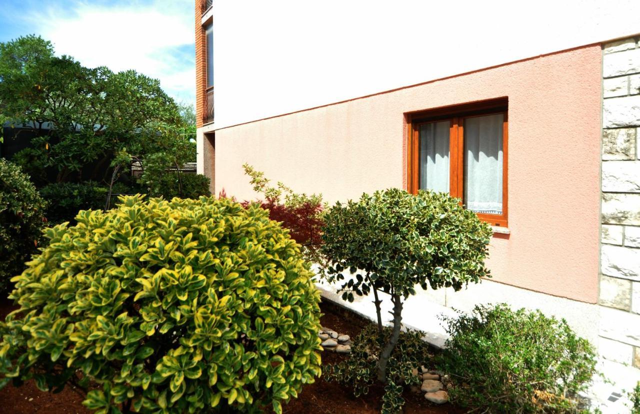 Apartman Lory Pula Exterior photo